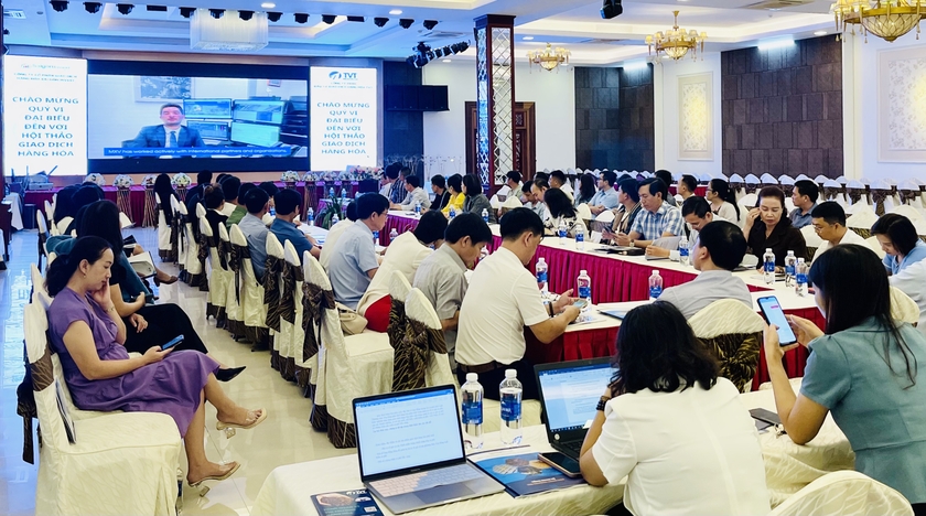 quang-canh-hoi-thao-anh-vt-2072.jpg