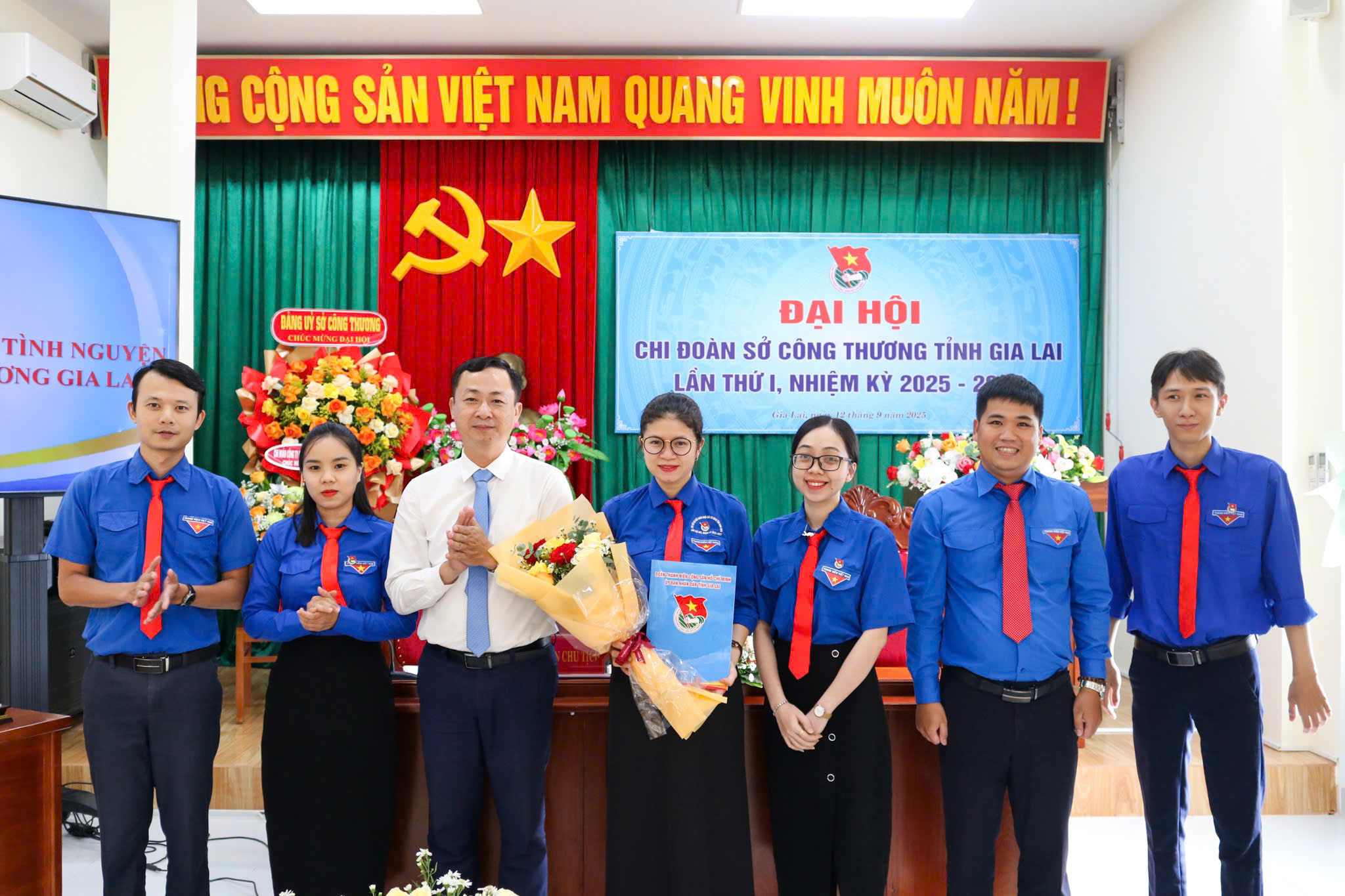 dcdb4d8c94c71e9947d6.jpg