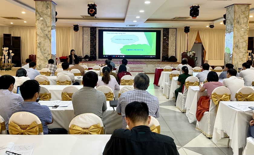 gan-100-dai-bieu-la-doi-ngu-can-bo-lam-cong-tac-quan-ly-nha-nuoc-cac-doanh-nghiep-hop-tac-xa-tren-dia-ban-tinh-tham-du-hoi-nghi-8974.jpg gan-100-dai-bieu-la-doi-ngu-can-bo-lam-cong-tac-quan-ly-nha-nuoc-cac-doanh-nghiep-hop-tac-xa-tren-dia-ban-tinh-tham-du-hoi-nghi-8974.jpg