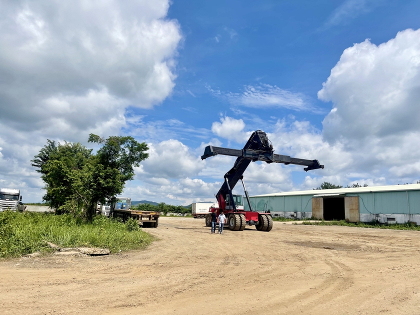 cac-dich-vu-logistics-tren-dia-ban-tinh-quy-mo-tuong-doi-nho-le-chu-yeu-hoat-dong-van-tai-chuyen-phat-hang-hoa-don-le-hoac-dich-vu-thue-kho-bai-1117.jpg cac-dich-vu-logistics-tren-dia-ban-tinh-quy-mo-tuong-doi-nho-le-chu-yeu-hoat-dong-van-tai-chuyen-phat-hang-hoa-don-le-hoac-dich-vu-thue-kho-bai-1117.jpg